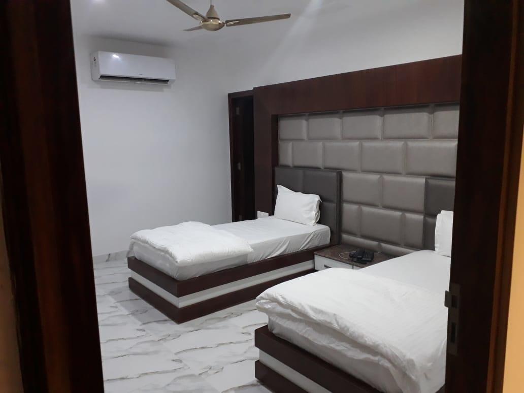 Hotel Neelam Moga Ludhijána Exteriér fotografie